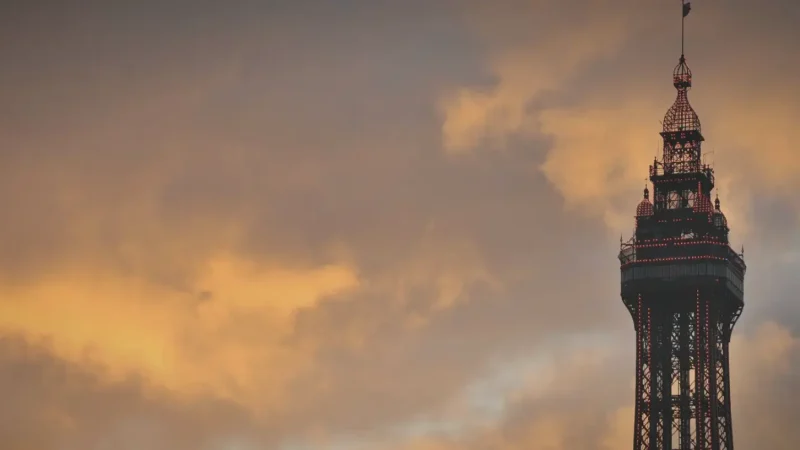 01) Blackpool Tower(2)