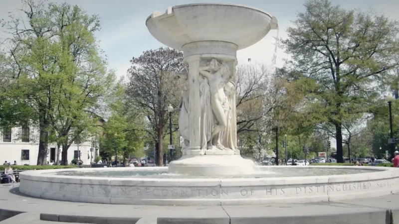 01) Dupont Circle Fountain(4)