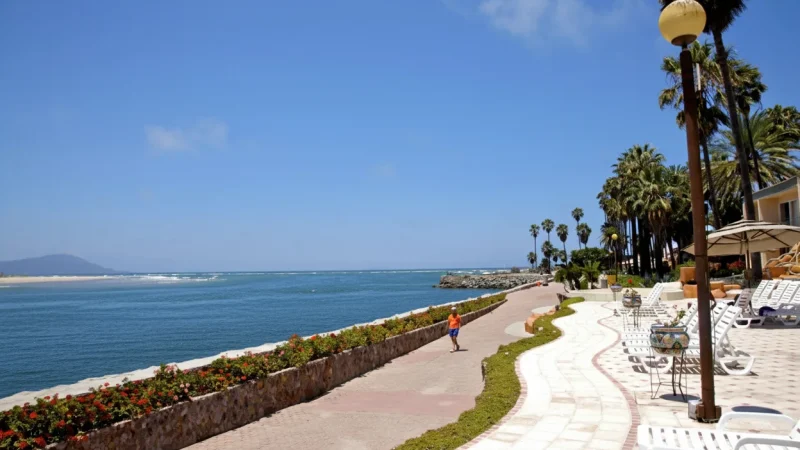 01) Ensenada Malecon(1)