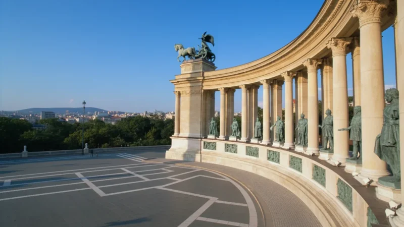 01) Heroes’ Square(6)