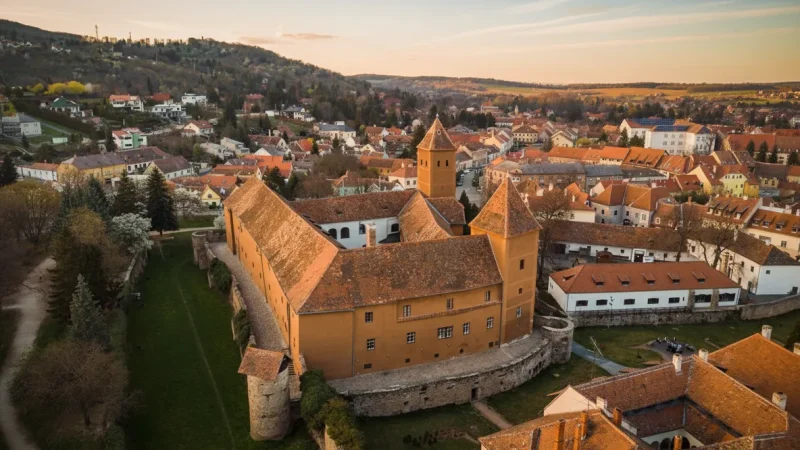 01) Jurisics Castle(5)