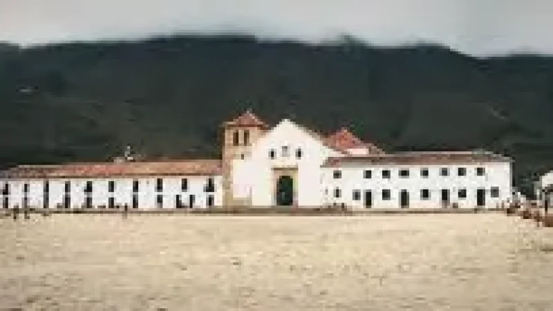 01 Plaza Mayor – One of South America’s largest town squares(2)