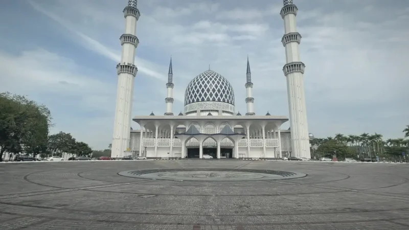 01) Sultan Salahuddin Abdul Aziz Mosque(4)