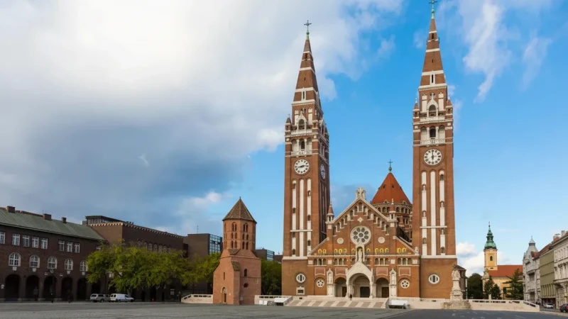 01) Szeged Cathedral(2)