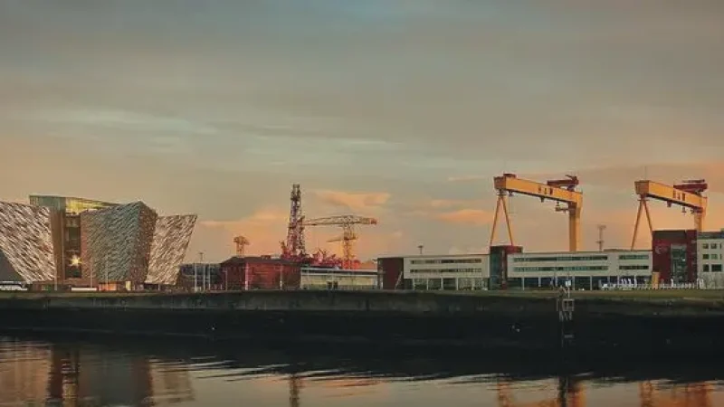 01) Titanic Belfast(1)
