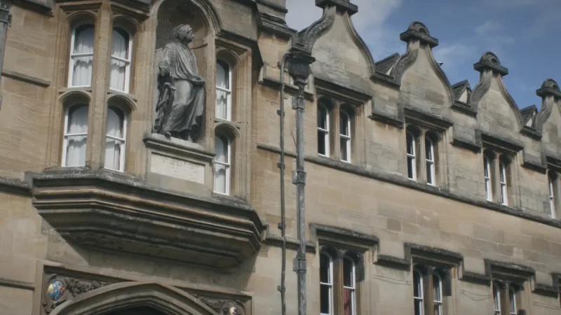 01) University of Oxford(4)