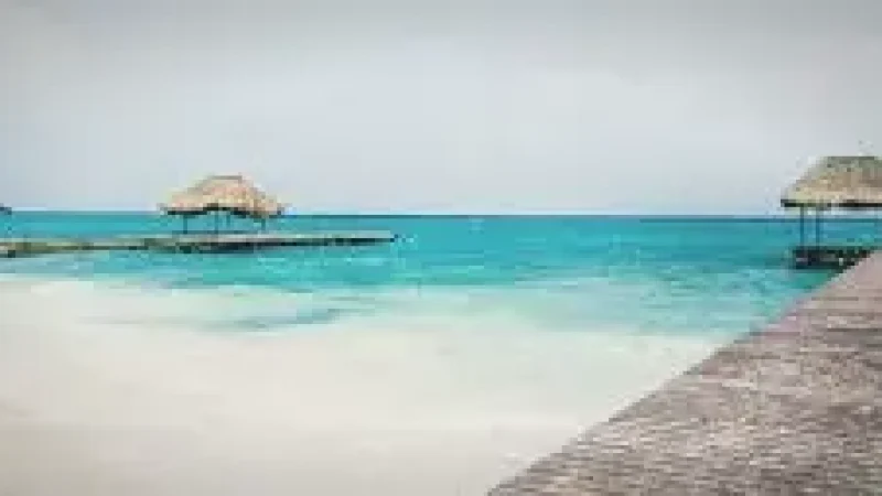 01 White Sand Beaches – Clean and calm beaches(4)