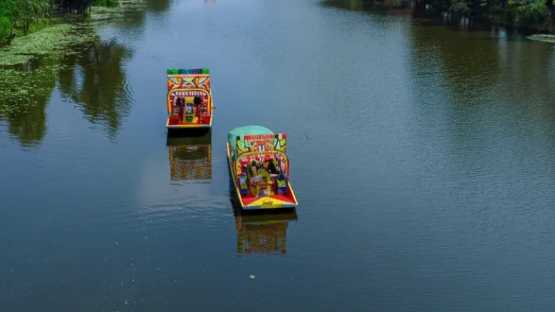 01) Xochimilco Canals(3)