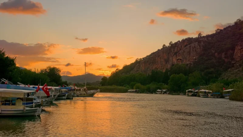 01. Dalyan River – A peaceful river with scenic views_(2)
