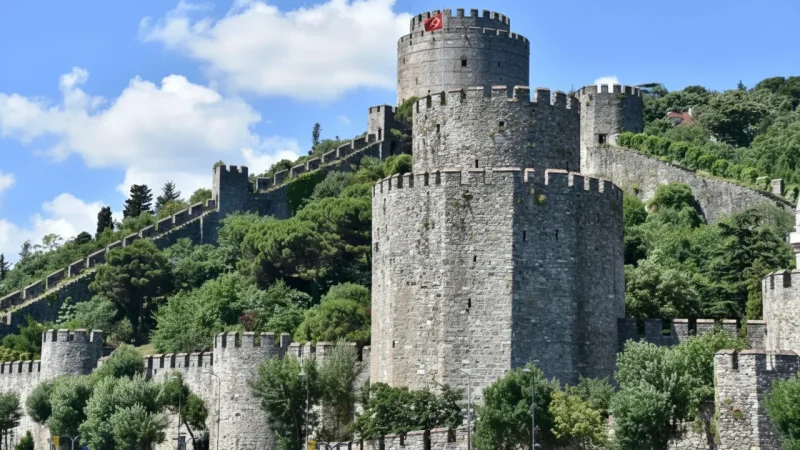 01. Rumeli Fortress – Historic Ottoman fortress on the Bosphorus_(1)