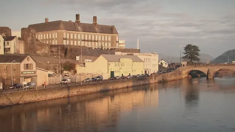 02) Carmarthen Town(1)