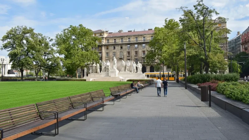 02) Kossuth Lajos Square(4)