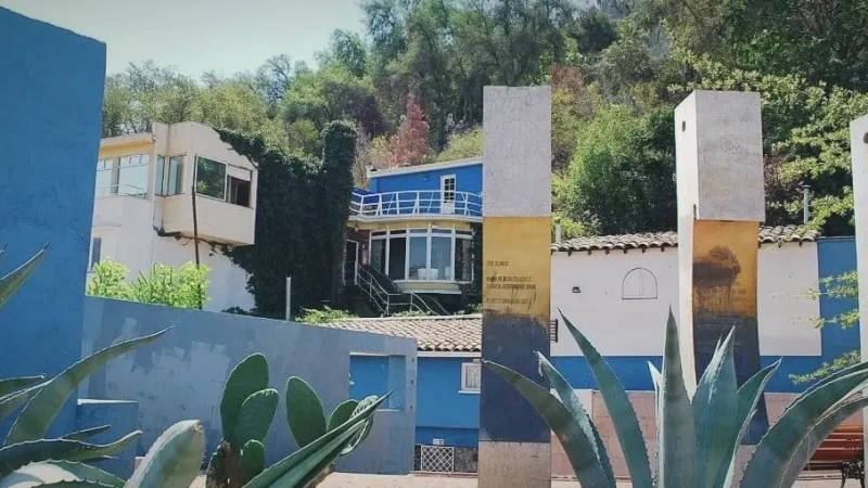 02 La Chascona – Pablo Neruda’s house museum_(5)