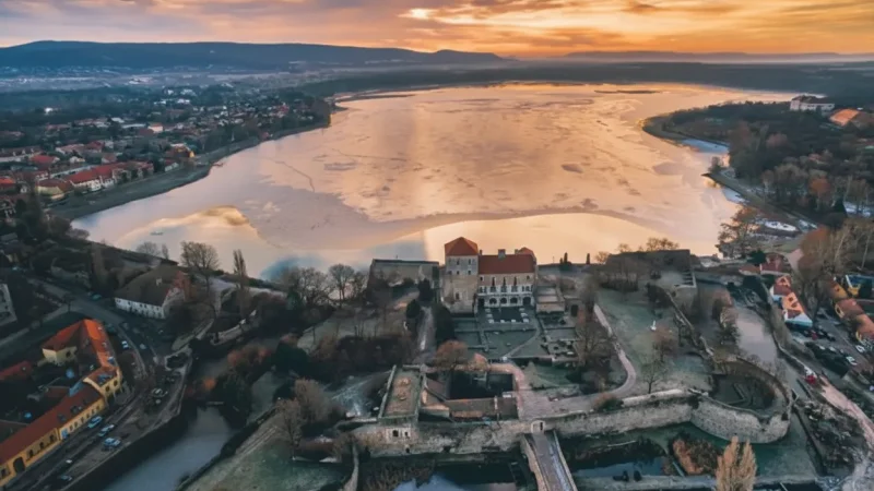02) Old Lake (Öreg-tó)(6)