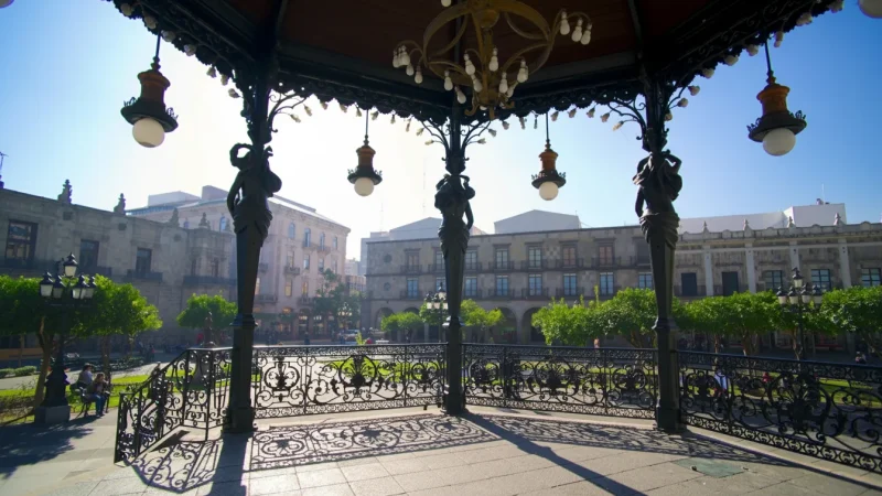 02) Plaza de Armas(1)