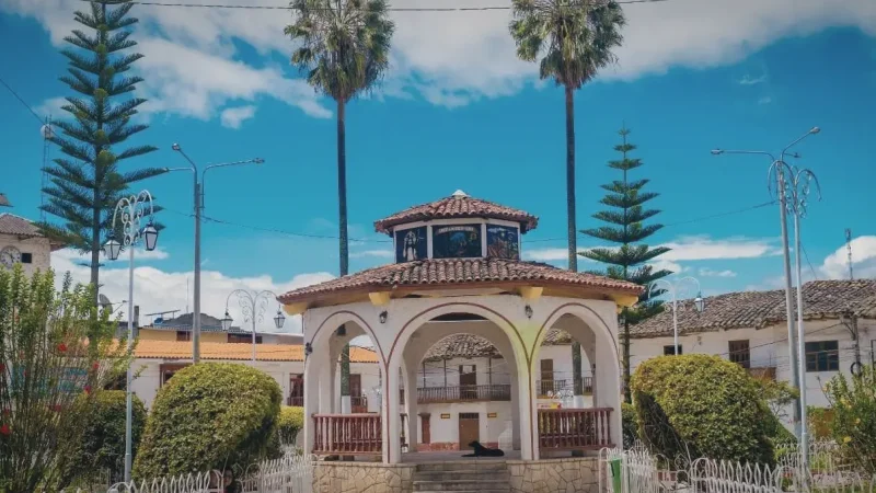 02) Santa Cruz Plaza(3)