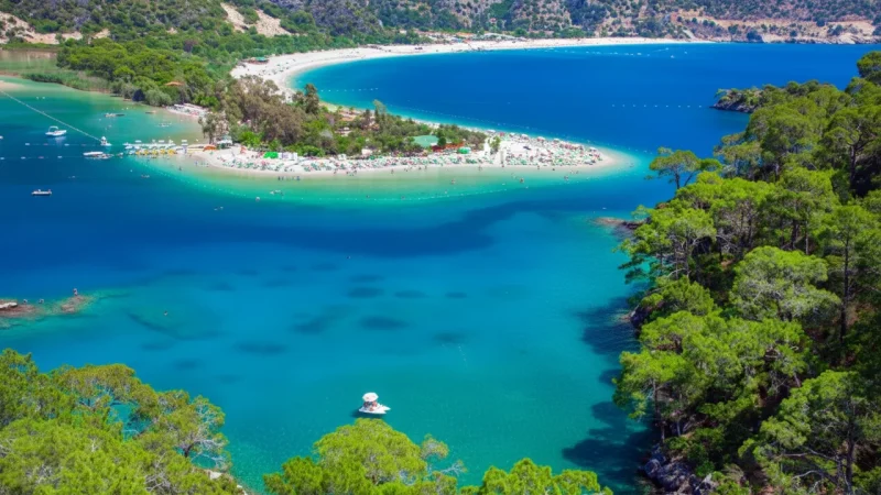 02. Blue Lagoon National Park – Quiet natural swimming spots_(1)