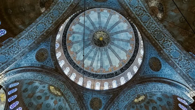 02. Blue Mosque – Known for its iconic blue interior tiles_(4)