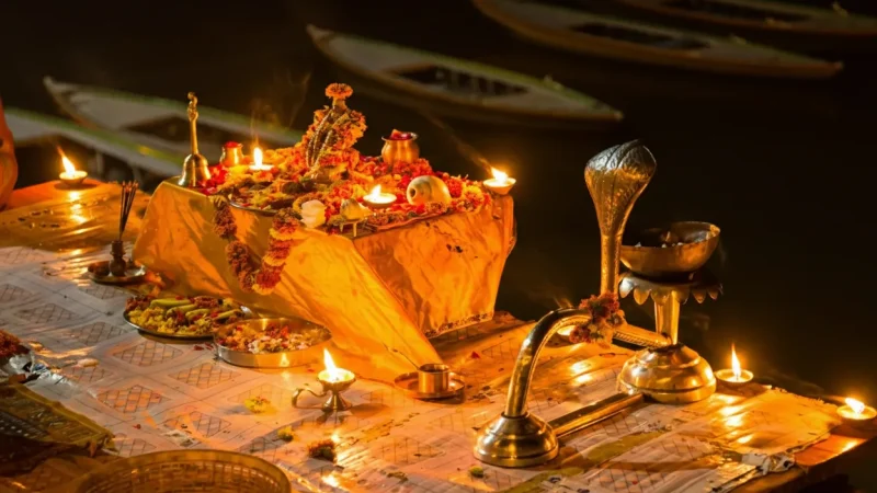02. Dashashwamedh Ghat – The main ghat known for evening Ganga Aarti_(1)