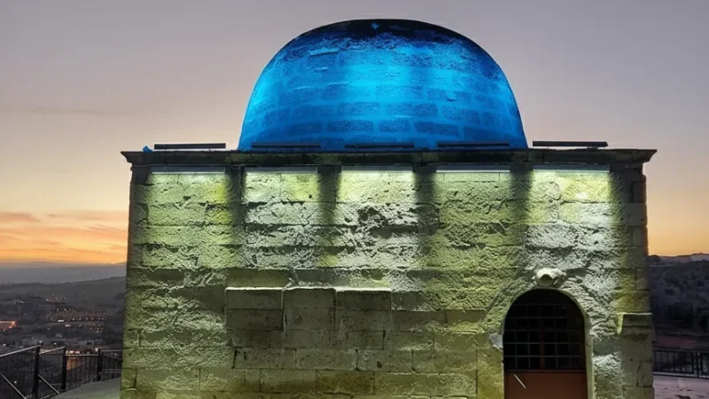 02. Temenni Hill – A viewpoint over the town_(1)