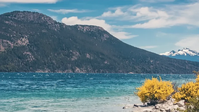 02. Varese Beach – Calm waters and scenic views(1)