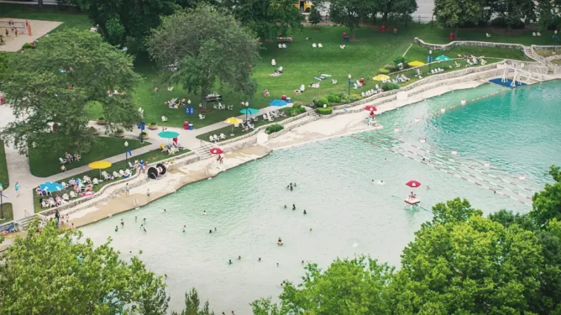 02_Centennial_Beach(4)