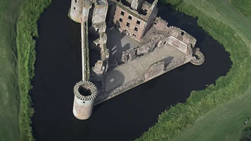 03) Caerlaverock Castle(2)