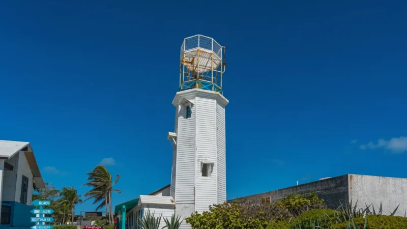 03) Isla Mujeres Lighthouse(3)