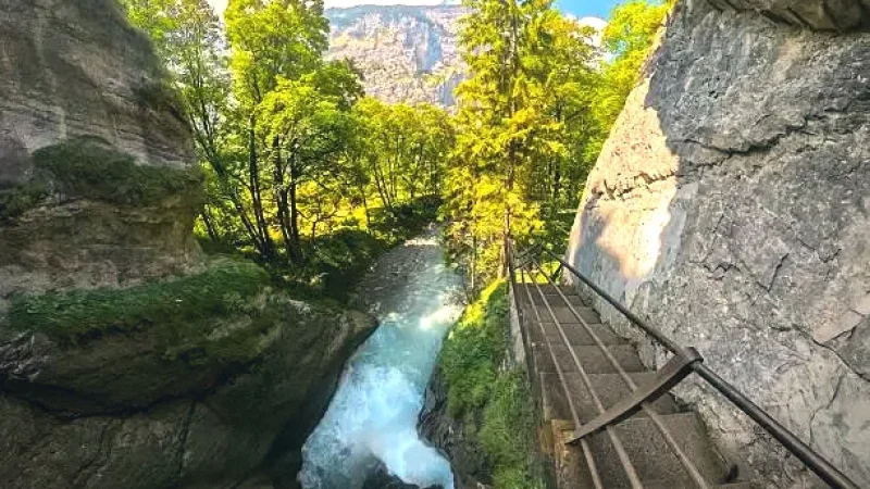 03 Trümmelbach Falls(5)