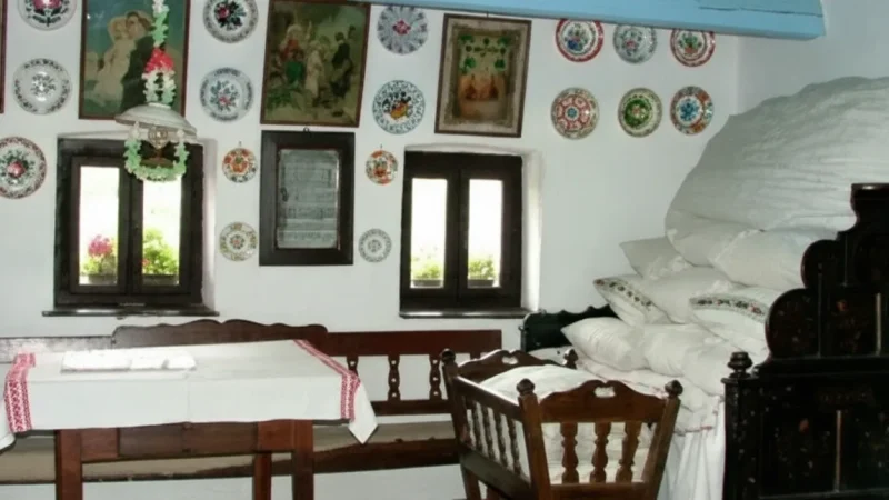 03) Village Museum Houses(2)