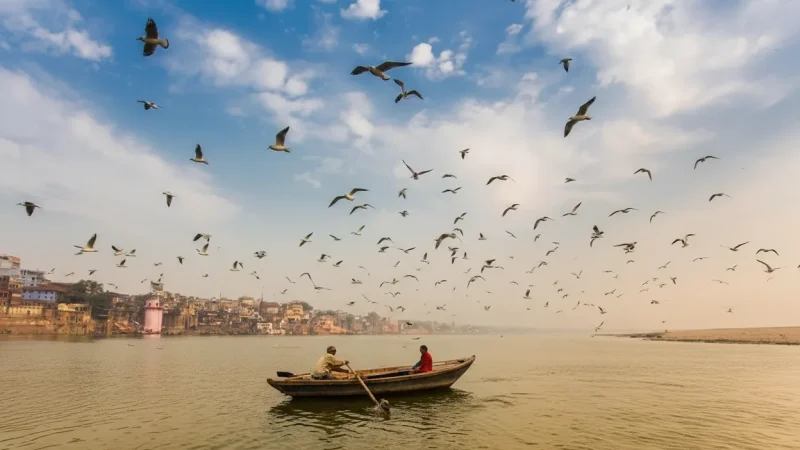 03. Assi Ghat – A quieter ghat popular with pilgrims and visitors_(2)