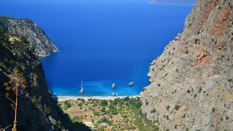 03. Butterfly Valley Viewpoint – A scenic cliffside viewpoint_(5)