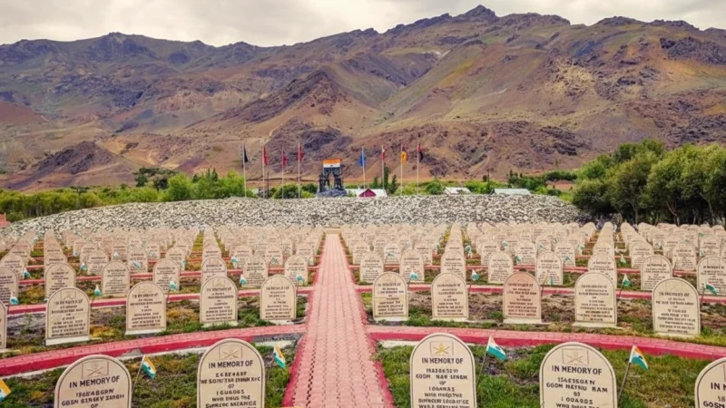 03. Dras War Memorial(5)