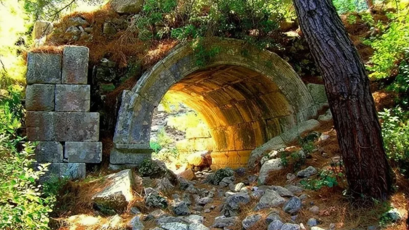 03. Olympos Ancient City – Historic Lycian ruins_(1)