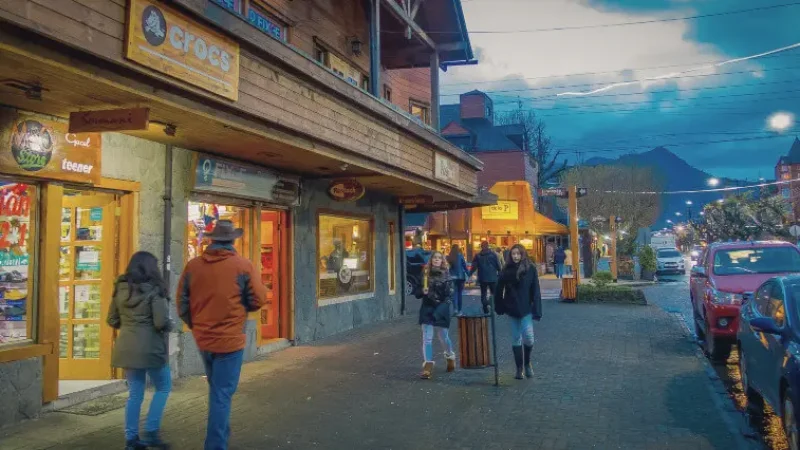 03_Pucon_Town_Center(3)