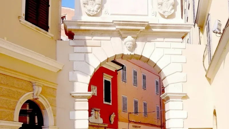 04) Balbi’s Arch(5)