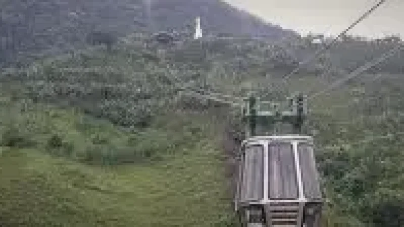 04 Cable Car Ride – Mountain and valley views(6)