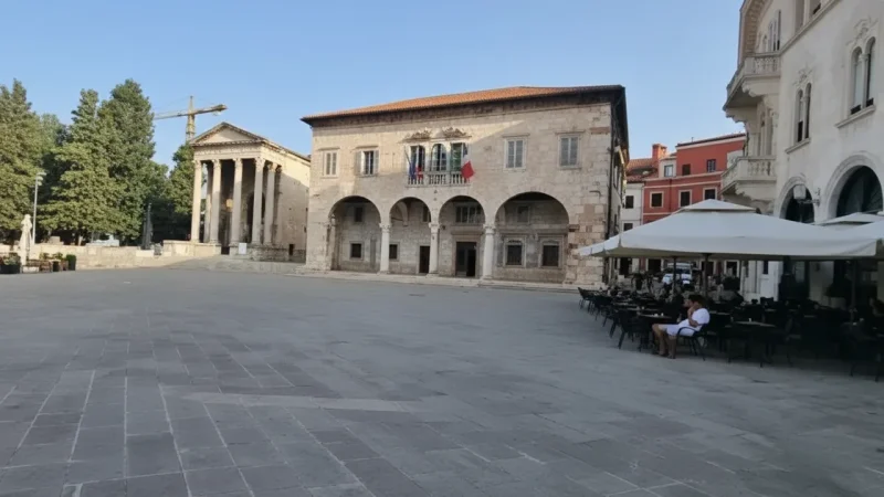 04) Forum Square(3)