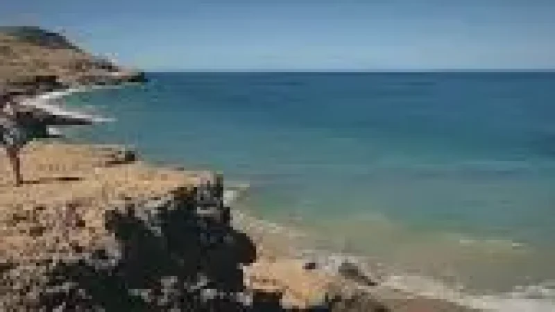 04 Remote Beaches – Untouched shorelines(1)