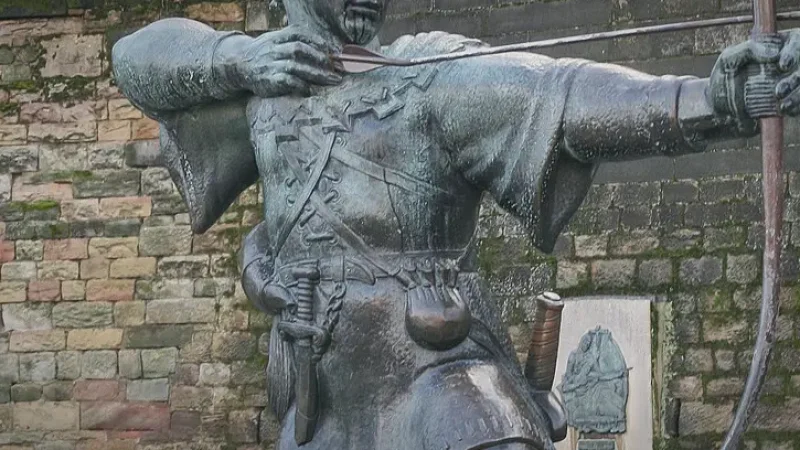 04) Robin Hood Statue(4)