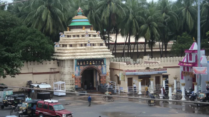 04. Gundicha Temple – The destination of the Rath Yatra festival_(3)