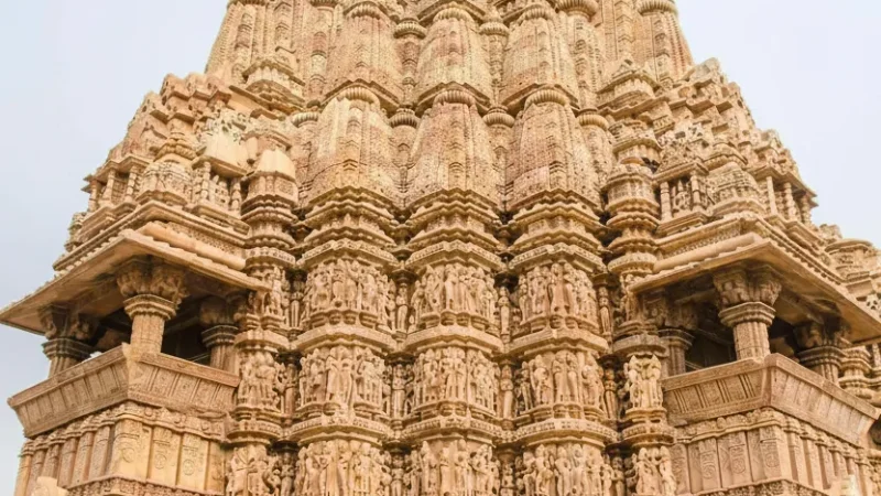 04. Kandariya Mahadev Temple – The largest temple in Khajuraho_(3)