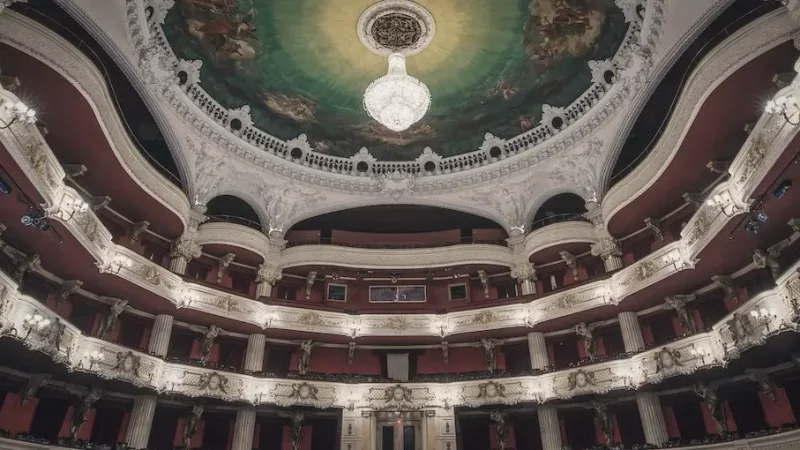 05 Municipal Theater Area – Cultural performances nearby_(4)