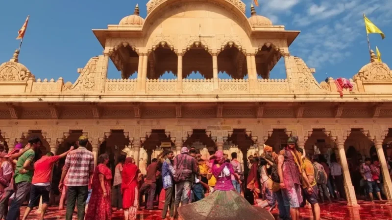 05. Barsana – The village associated with Radha_(1)