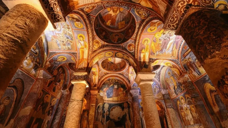 05. Göreme Open Air Museum – Ancient cave churches and monastic complexes_(4)