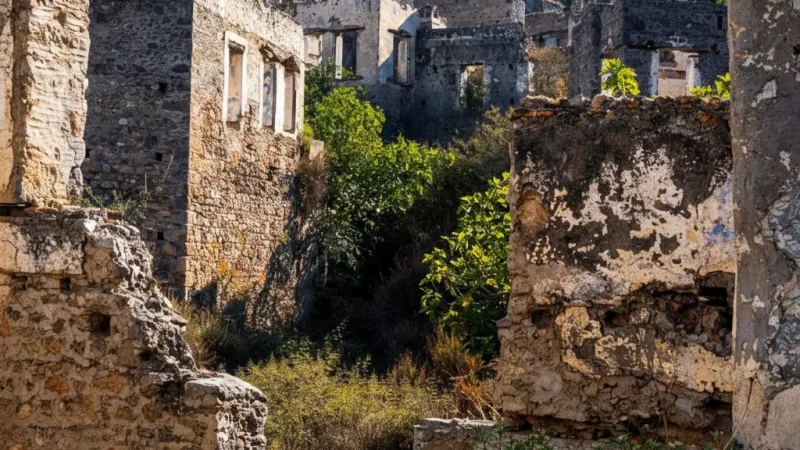 05. Kayakoy Ghost Village – An abandoned stone village with historic value_(1)