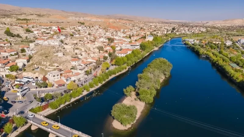 05. K■z■l■rmak River Promenade(2)