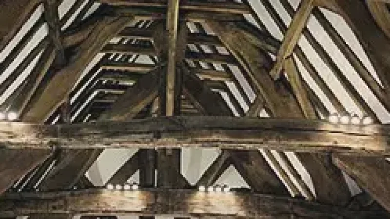 06) Merchant Adventurers’ Hall(3)