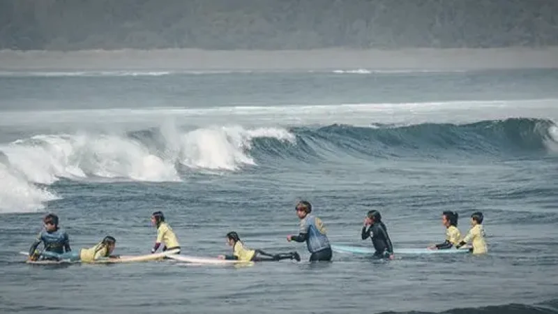 06) Surf Schools(4)