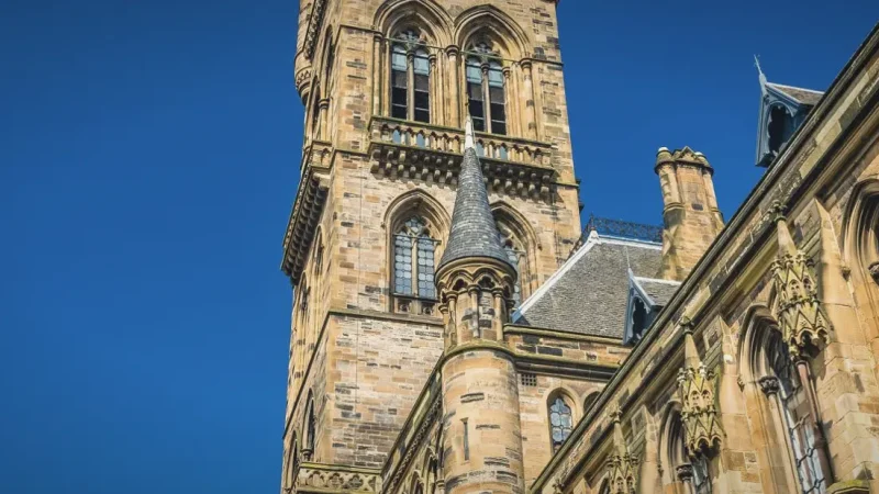 06) University of Glasgow(4)
